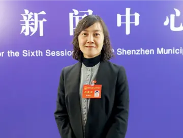 2025深圳两会丨市人大代表梁桂华：推动女性艺术创新发展，绽放新时代巾帼魅力