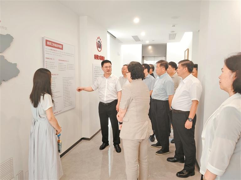 联系群众 履职为民  深圳政协委员用好用活用实委员工作站
