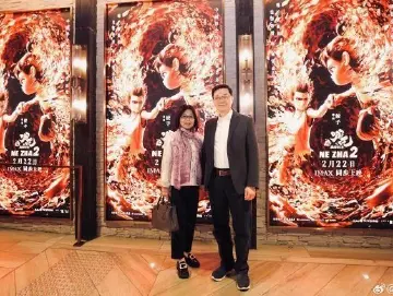 《哪吒2》屡破纪录，李家超买票力撑