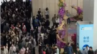 八方来“才”！“百万英才汇南粤” 招聘会现场，人人人我人人人