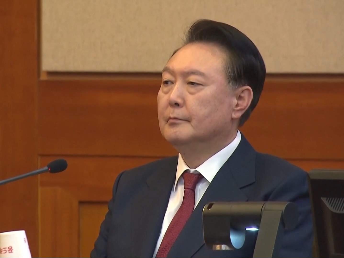 尹锡悦涉嫌“内乱罪”首次公审将于4月14日举行