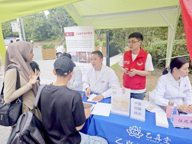 便民服务弘扬雷锋精神！南山区桃源街道大学城社区打造温暖新名片