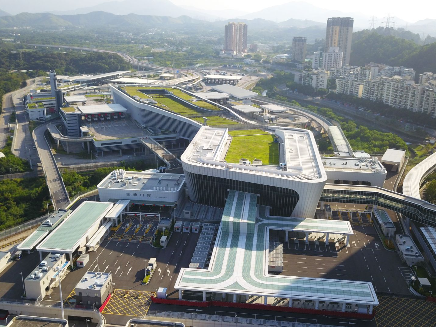罗湖区政协委员李永洲：打造莲塘口岸休闲消费特色街区｜聚焦2025罗湖区两会