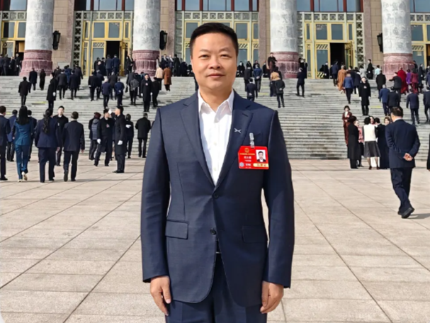 何小鹏：具身智能会像新能源汽车一样形成巨大产业
