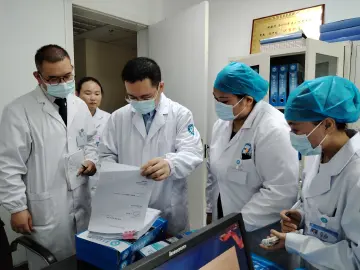 广东援藏30周年深圳篇章系列报道｜扎根雪域高原 守护人民健康 深圳援藏助力察隅县医院跻身“二甲”