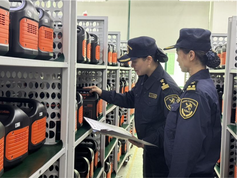 海关总署：暂停进口美国原木，暂停美国3家企业大豆输华资质