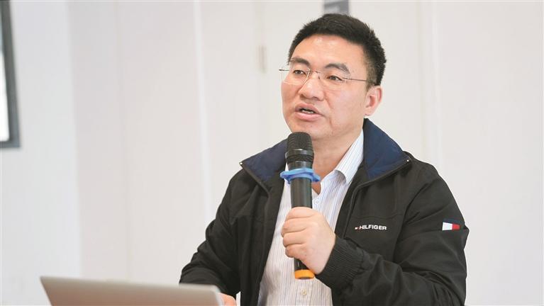 深圳市文联副主席、作家王国猛做客湾区文化茶座： 像苏轼一样找到内心的“快哉风”