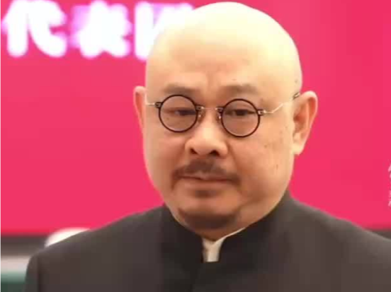 刀郎，新身份亮相