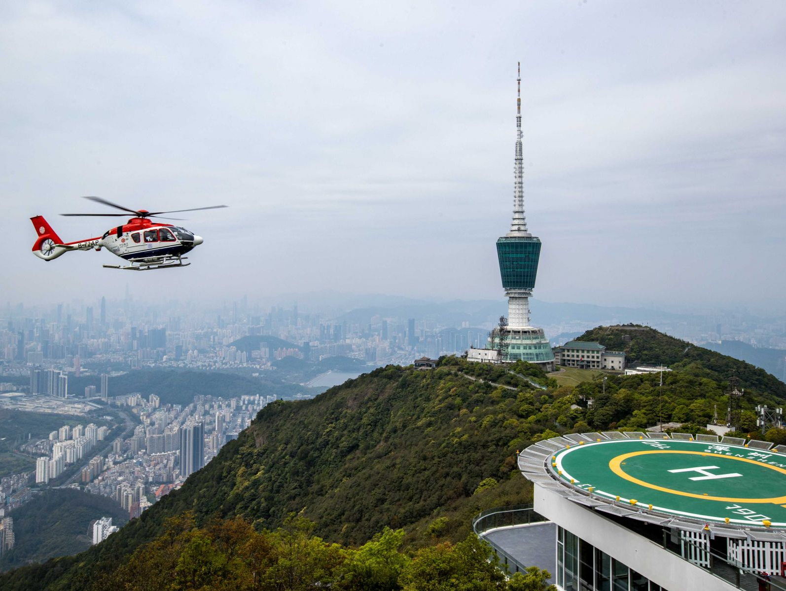 海拔694米，20条低空花游航线！梧桐山“新地标”启用