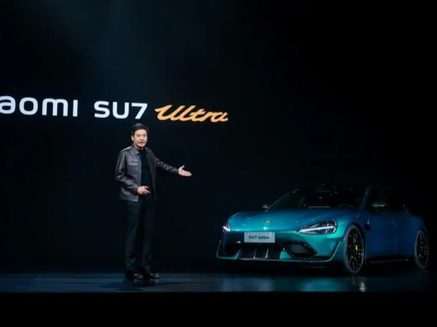 雷军已提走鹦鹉绿小米SU7 Ultra，并称：你在北京看到鹦鹉绿，也许就是我