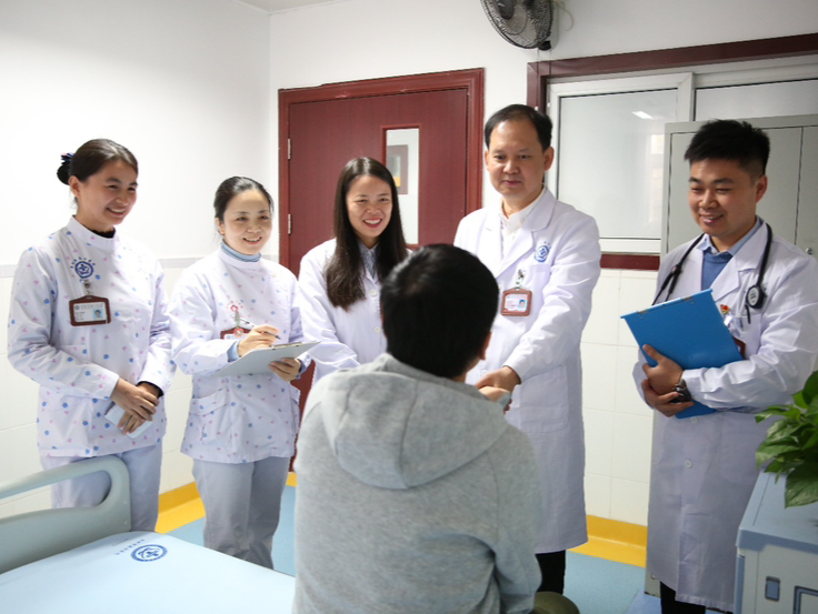 总是重复动作停不下来？深圳这家医院强迫症专病门诊来帮你
