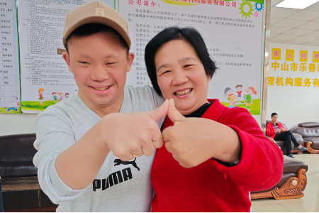 3·5学雷锋纪念日｜“温暖续航人”张少慧：用心用情守护“折翼天使”
