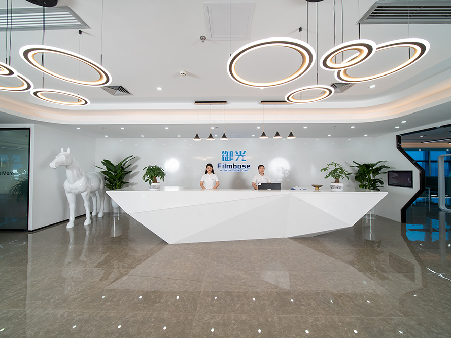 迈入全新智能时代！深圳御光新材料引领建筑显示行业变革
