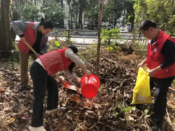 桂园街道松园社区开展“同植一片绿 共护生态美”主题活动