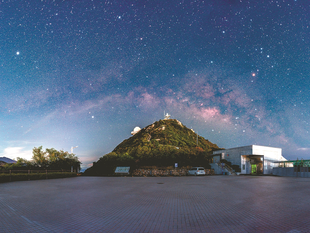 晶报特别报道│都市追“星”族：在宇宙的坐标下观照人生