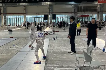 800名选手同场竞技！这场青少年击剑赛事在古镇举行