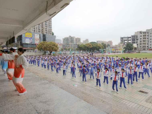 传承中医文化！深圳这家医院举办中医药文化进校园活动