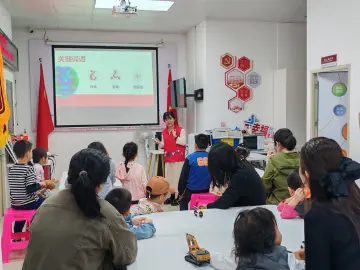 木头龙社区开展恐龙鸟类科普活动，青少年“变废为宝”践行环保