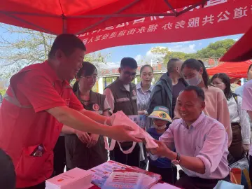红星闪耀学雷锋——宝安区退役军人红星志愿服务队开展系列活动
