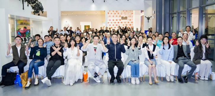 深圳洛可可乔迁启新章，品类创新峰会解码增长新范式