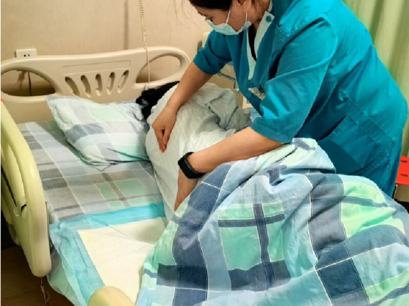 一人住院全家不再忙！宝安区区属公立医院开展免陪照护服务