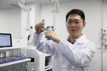 万和制药有限公司研发总监马俊：硬核突围 让“活菌”直抵肠道丨光明创新面孔③