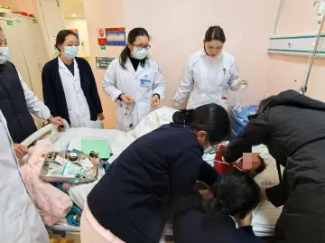 广东援藏30周年深圳篇章系列报道｜ 雪域高原上的生命接力——记深圳援藏专家成功救治藏族幼童