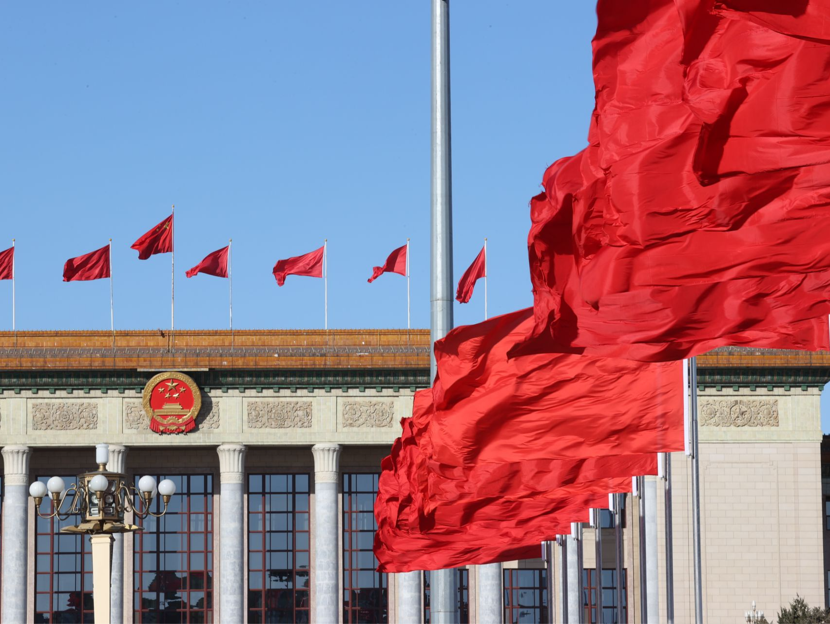 总书记的两会时间｜记者手记：东风浩荡，弄潮儿向涛头立