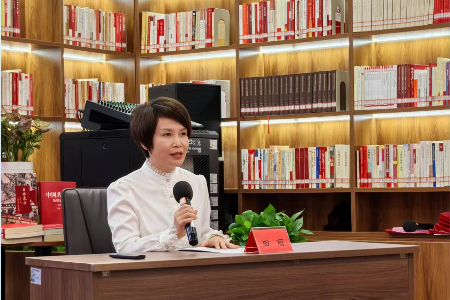 市政协委员田丽：推动家政业数智化发展丨两会前奏