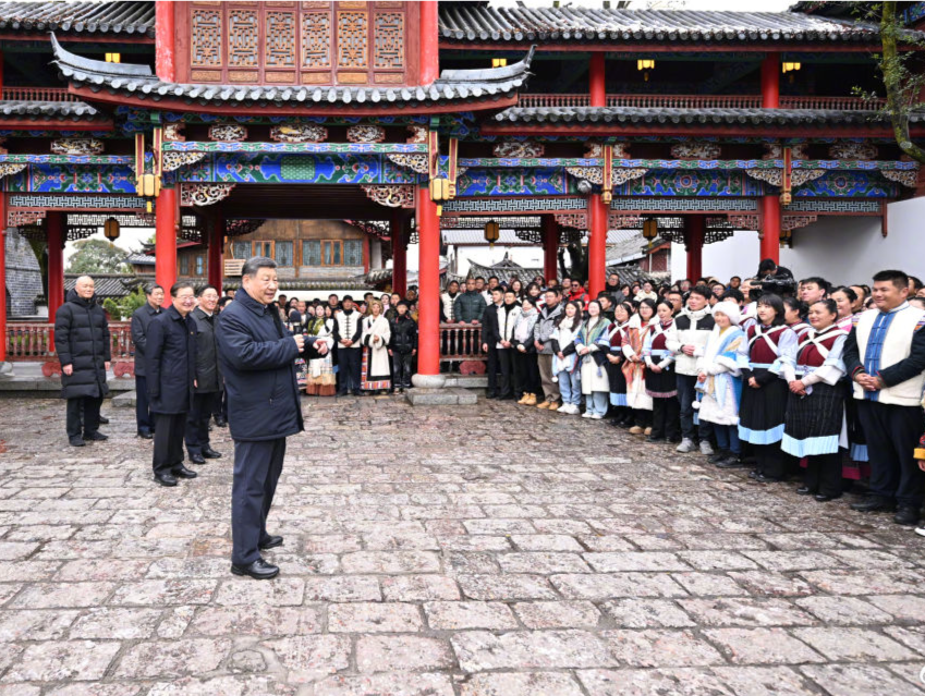 习近平在云南丽江市考察调研   