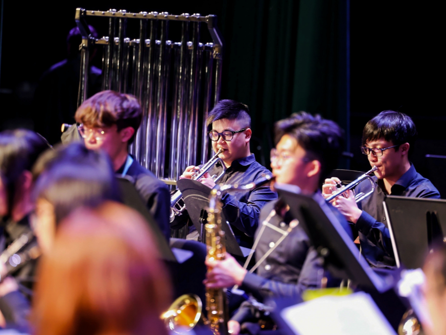 用音乐搭建深港友谊之桥，香港中文大学崇基管乐团音乐会在港中大（深圳）奏响奇幻乐章