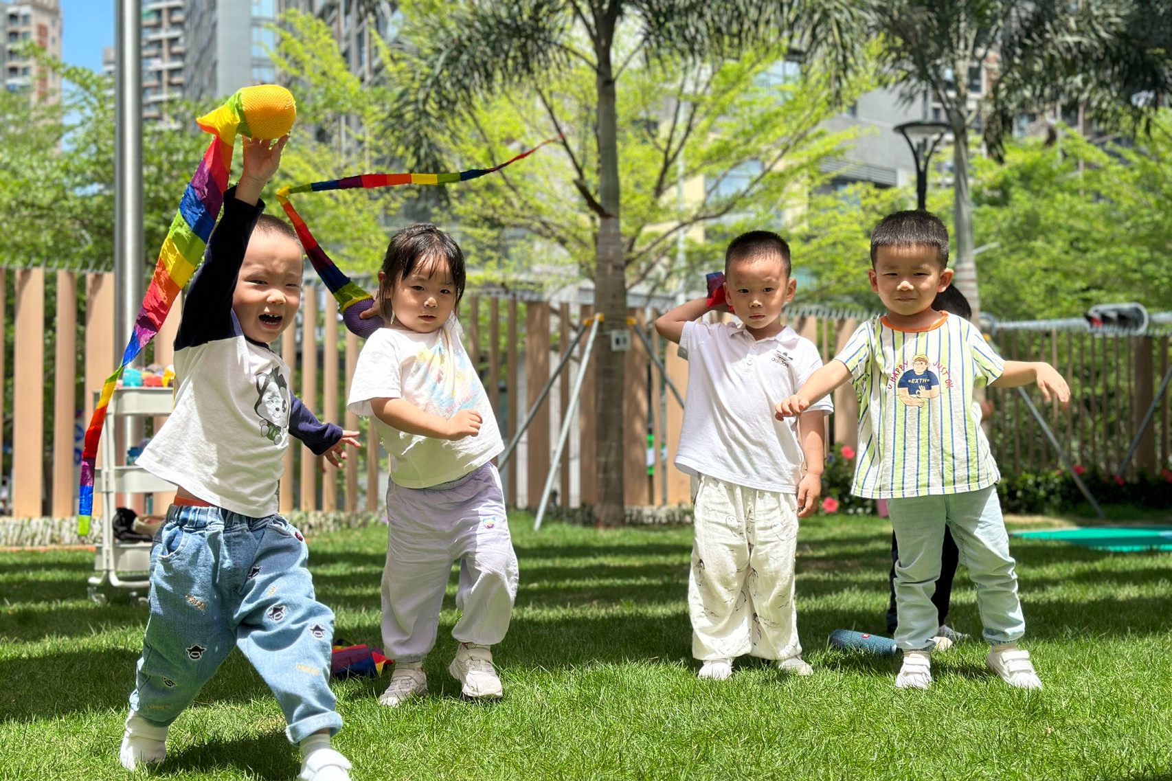 深圳的幼儿园也能收“小不点”！“托幼一体化”为职场父母贴心减负