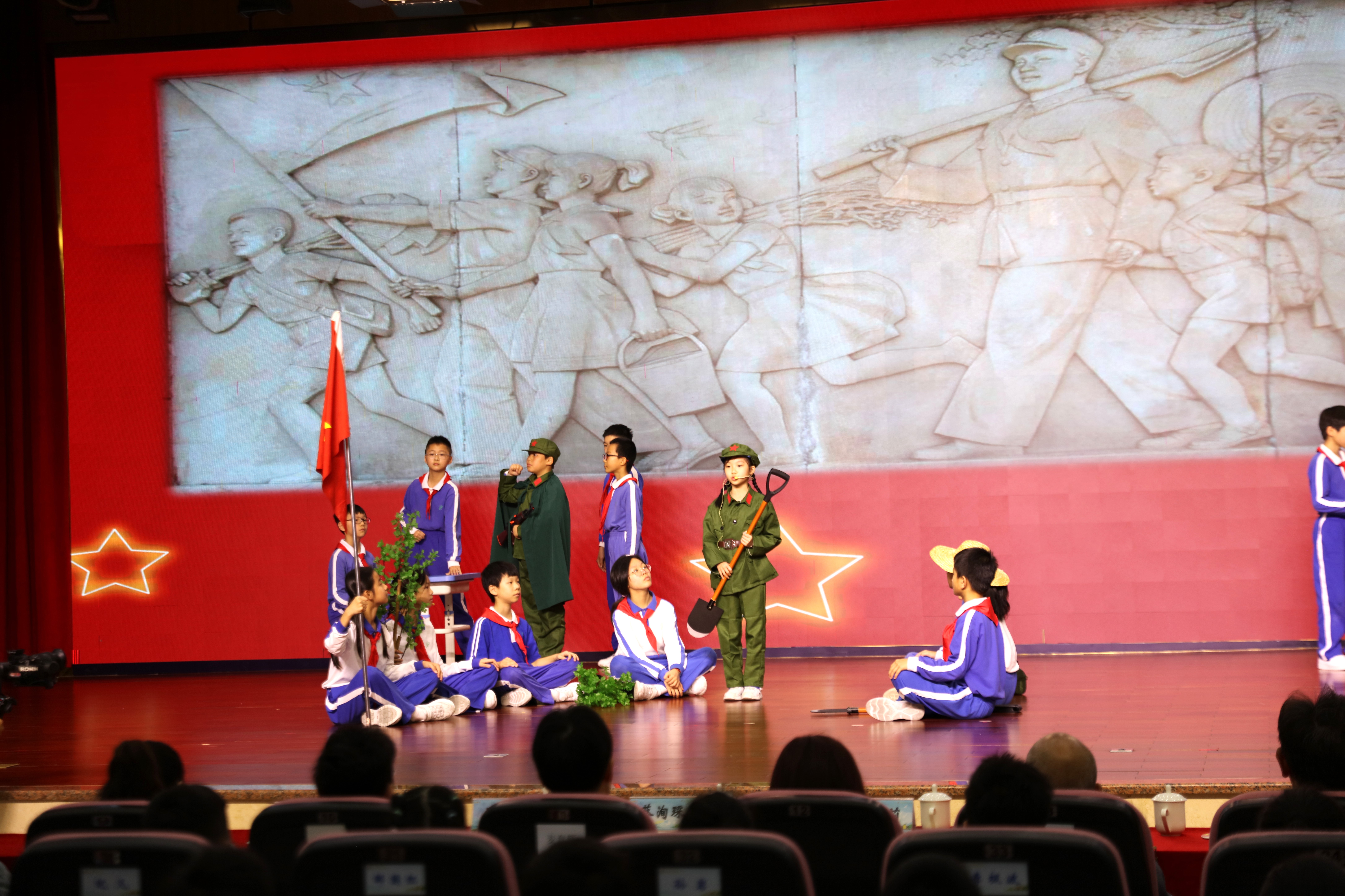 罗湖小学举行2025学雷锋月主题活动启动仪式