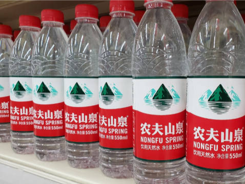 农夫山泉去年营收净利增速急降，钟睒睒回应