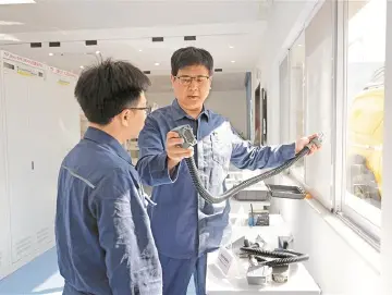 我的深圳故事｜南方电网首席技能专家王其林：在创新与传承中守护光明