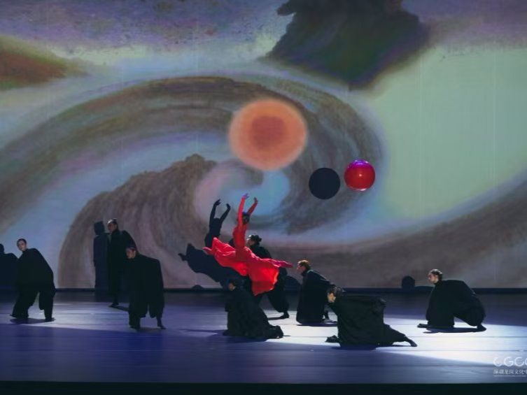演绎东方雅韵，钱秀莲舞蹈团龙岗上演现代舞《和春之祭共舞》