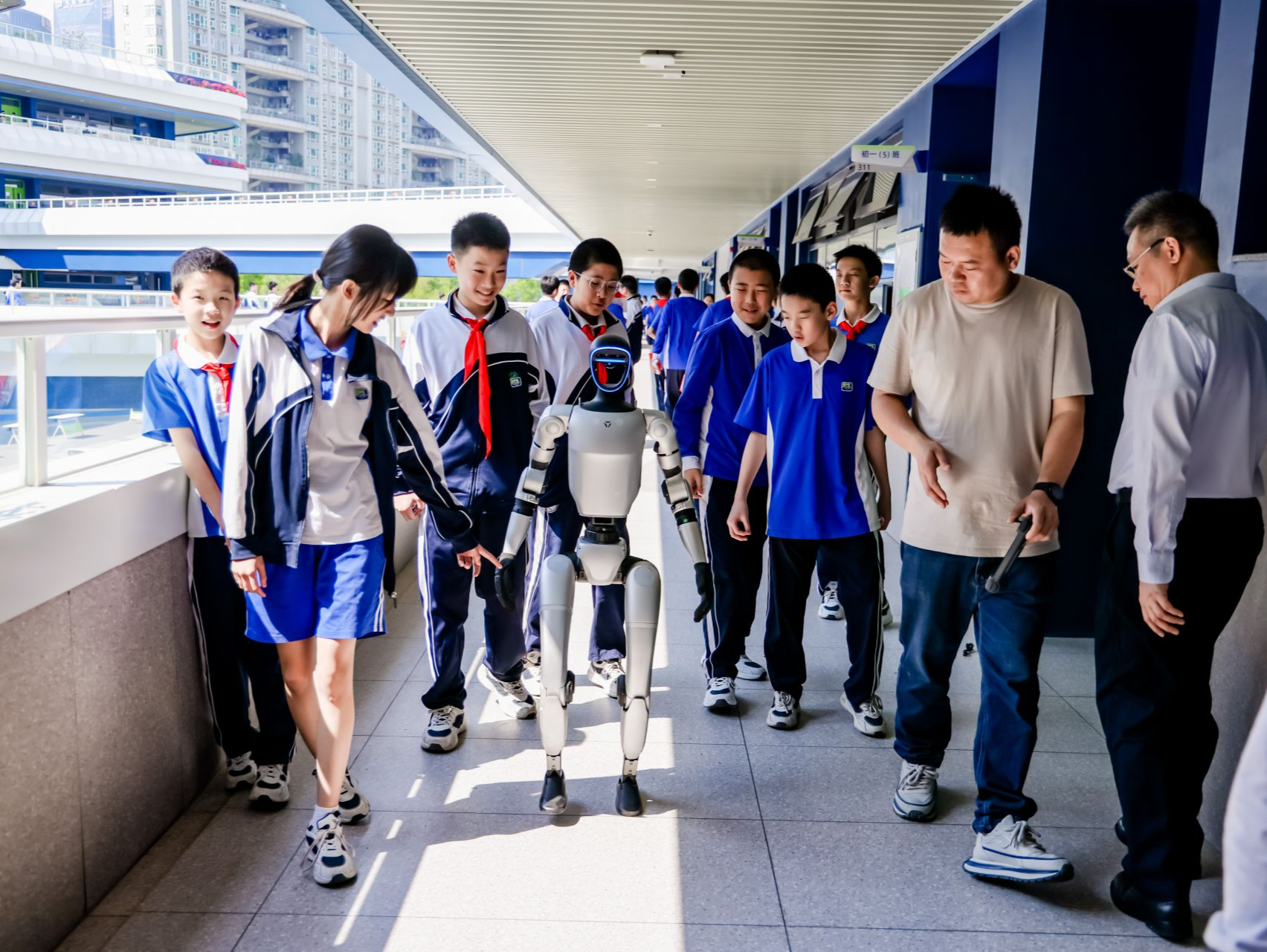 非遗与现代科技共舞！深实验初中部第27届科技节启幕