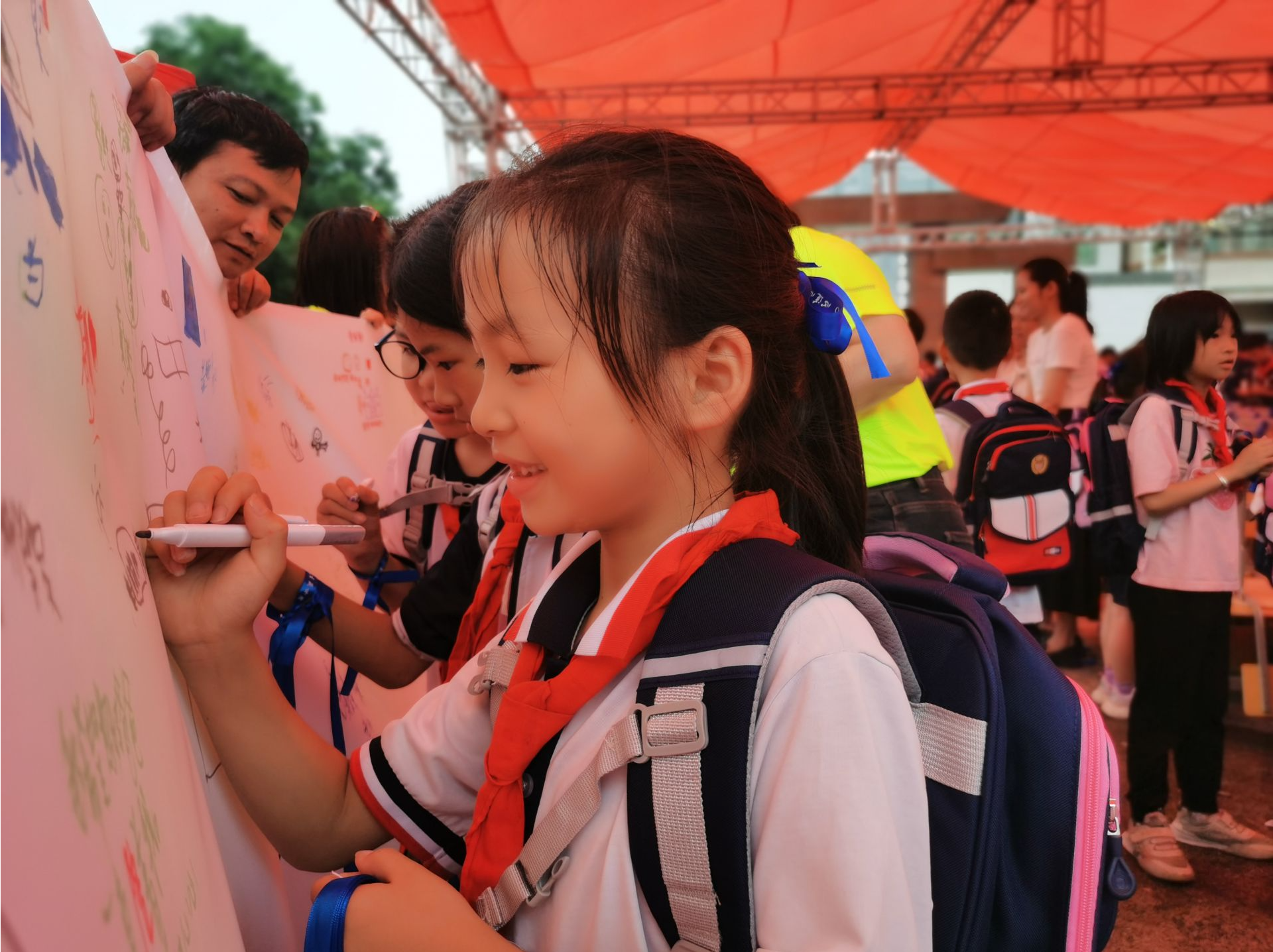 四部门：2025年国家助学贷款免息，本金可延期1年偿还