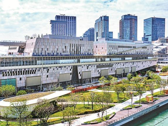 国内首创！碳基电容节能技术亮相深圳蛇口港区