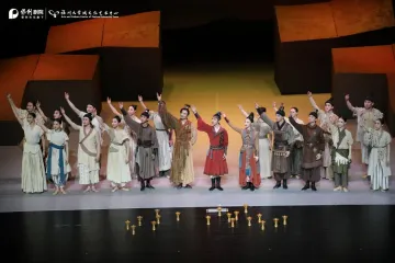 全国巡演第二站，深圳光明出品舞剧《敦煌归来》福州出圈！