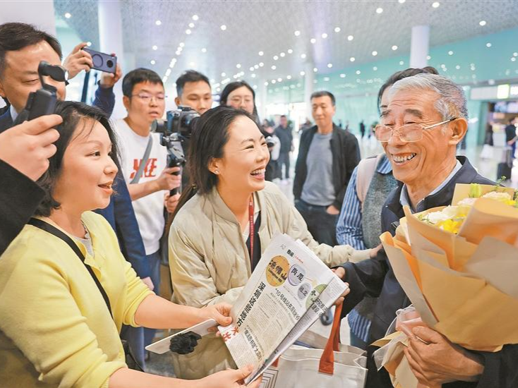 “山西姥爷”来深 市民热情欢迎