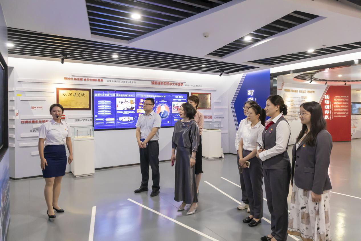 深圳市退役军人局联合广发银行深圳分行开展共建主题党日活动