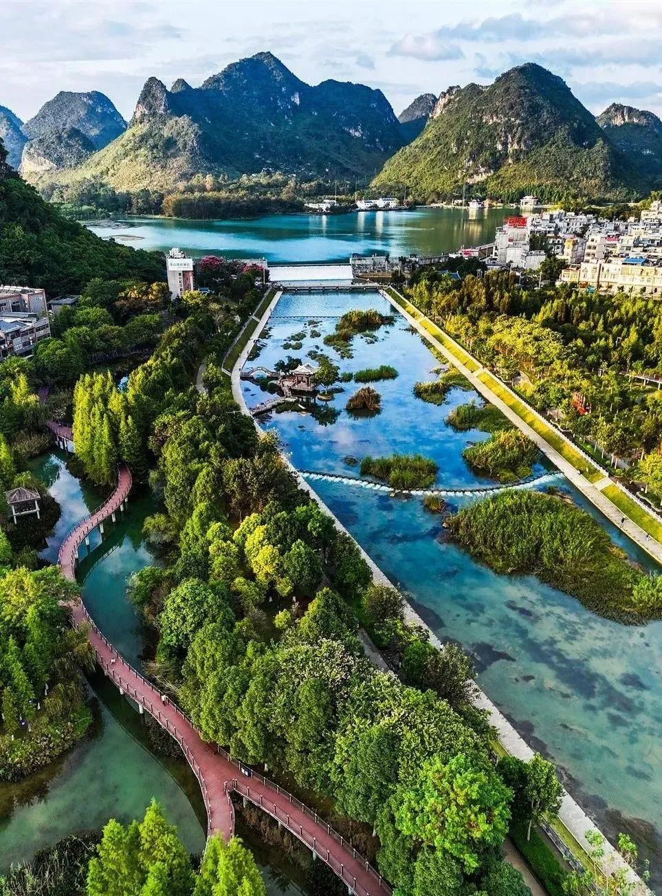 广西百色十县（区、市）向深圳市民推出A级景区免门票优惠