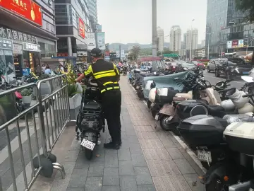 翠竹新语 | 水贝地铁站D出口通道即将投运，黄金珠宝产业商圈实现“南北贯通”