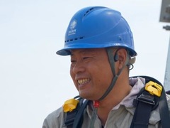 全国劳动模范叶大鹏：高压线上的“舞者”