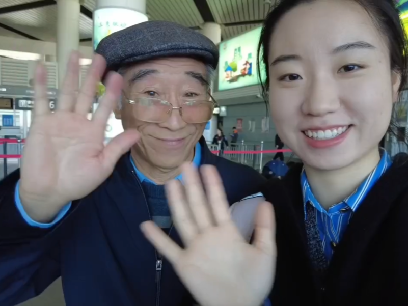 从深圳地铁“神仙书法”说开去