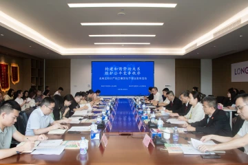 深圳市龙岗区：要使企业“强”起来，先让普法“活”起来