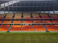 追光 | 火锅调色、山水塑形，世预赛国足主场静候“红浪翻腾”