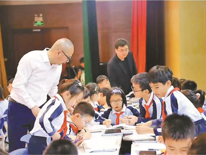 深圳加快构建中小学人工智能教育体系
