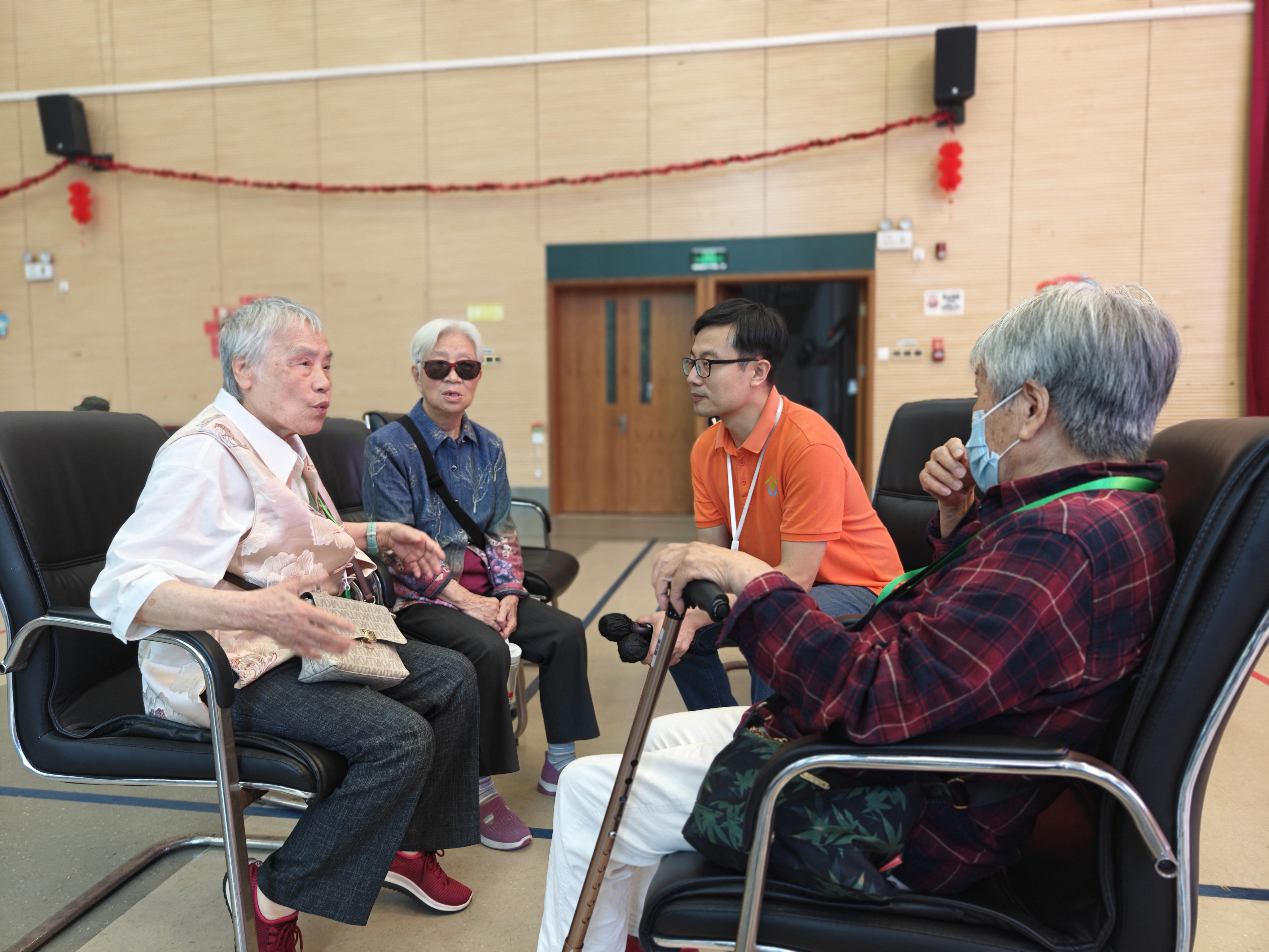点亮长者心灵之光，深圳市养老护理院举行“优雅晚年”人生课堂